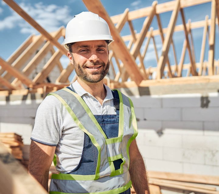 positive-delighted-constructor-looking-straight-at-2021-09-03-21-03-30-utc.jpg