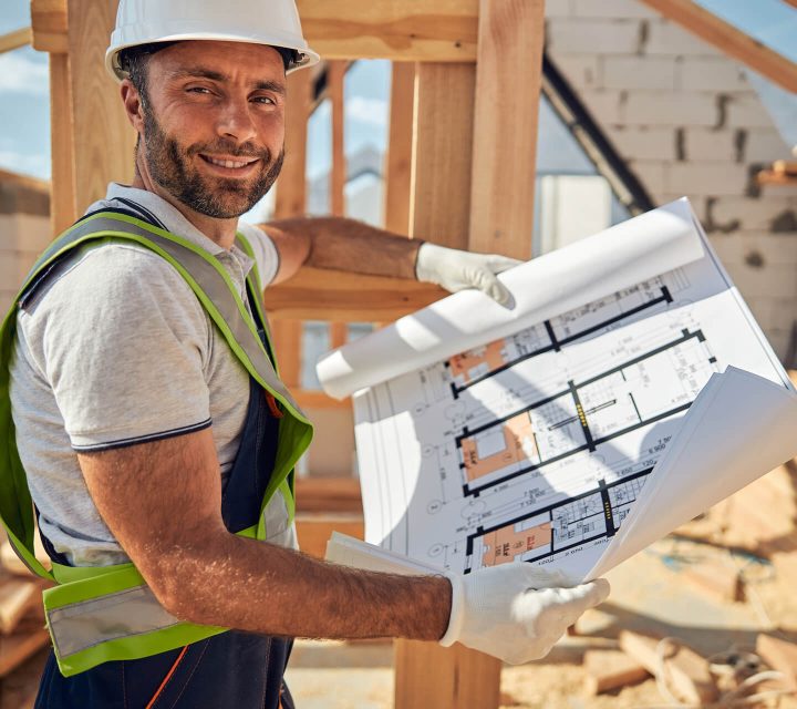 positive-delighted-foreman-looking-straight-at-cam-2021-09-03-21-02-54-utc.jpg